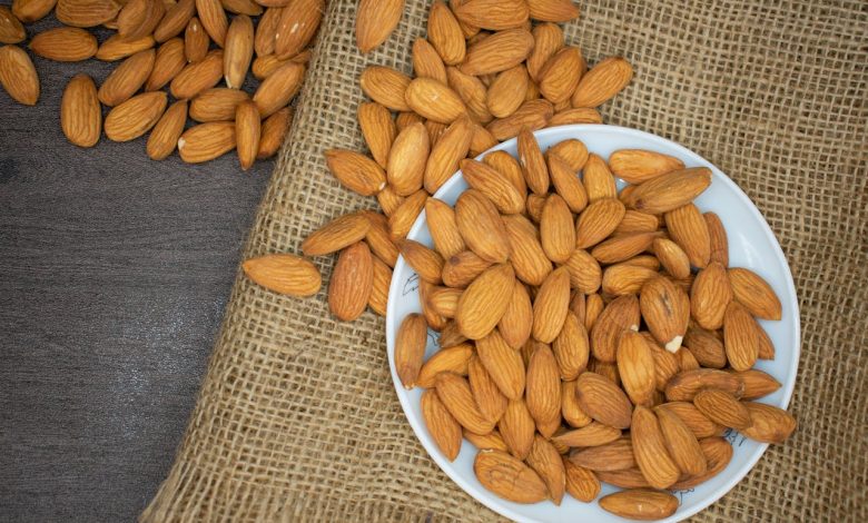 Manfaat Mengkonsumsi Kacang Almond Untuk Ibu Hamil